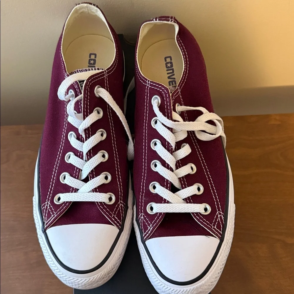 Burgundy Converse All Stars. Men’s 7/Women’s 9 - Picture 3 of 7